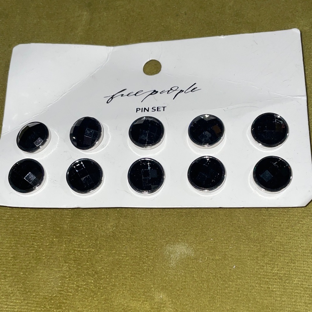 Free People Black Button Pin Set | NWT | 10-Piece​ - Picture 4 of 4